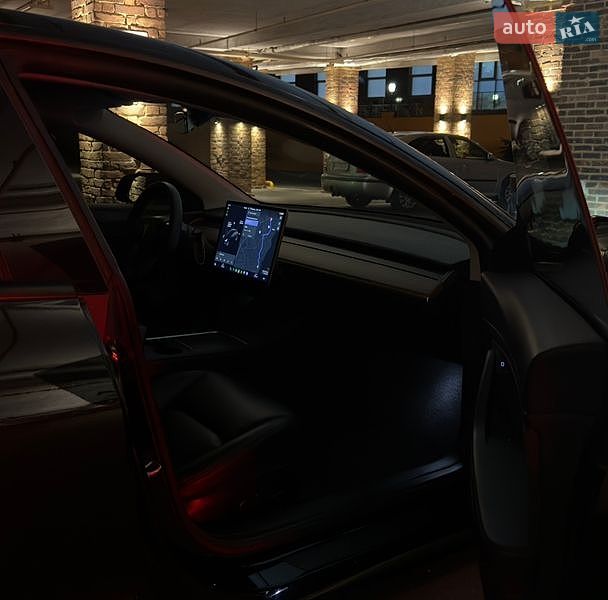 Седан Tesla Model 3 2020 в Одесі фото 13 Седан Tesla Model 3 2020 в Одесі