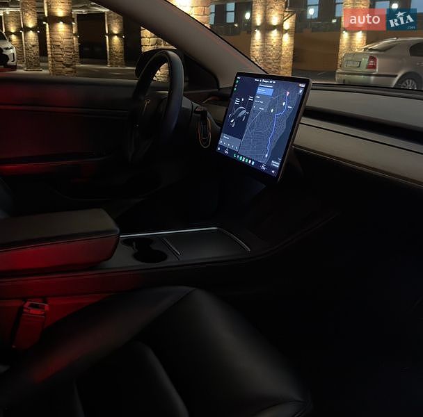 Седан Tesla Model 3 2020 в Одессе