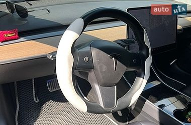 Седан Tesla Model 3 2017 в Киеве