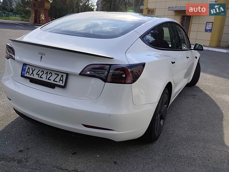 Седан Tesla Model 3 2022 в Харькове