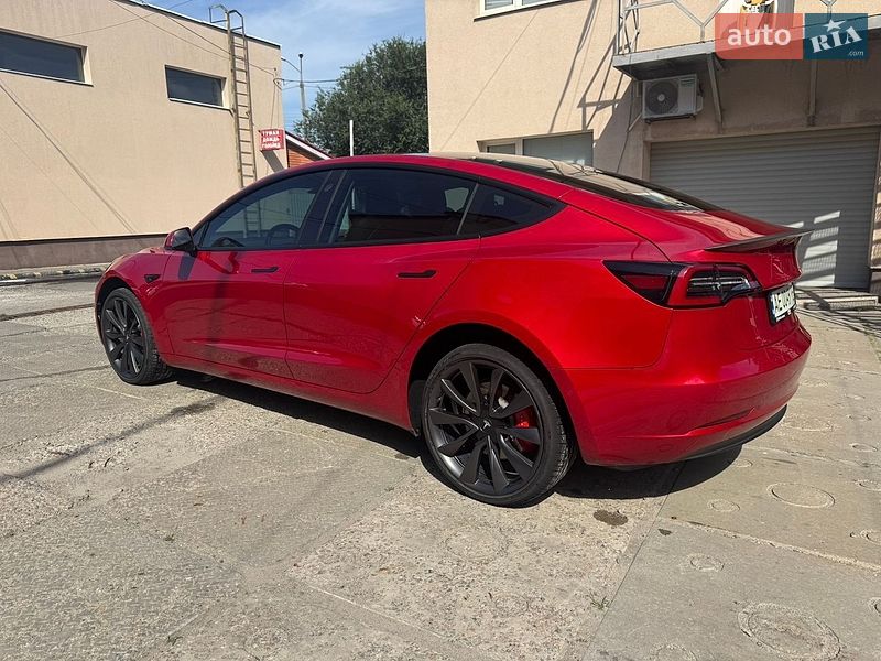Седан Tesla Model 3 2020 в Дніпрі