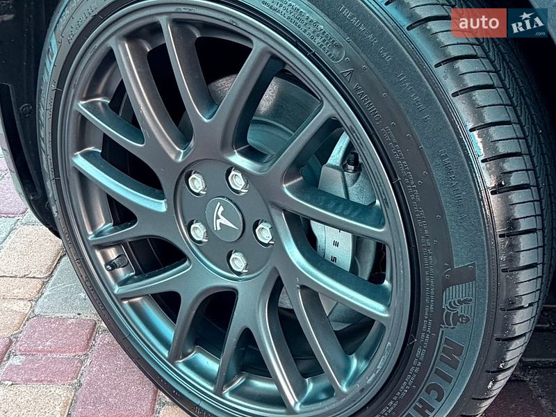 Седан Tesla Model 3 2024 в Одессе