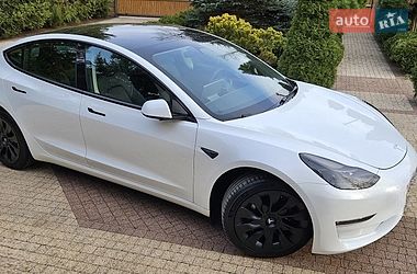 Седан Tesla Model 3 2023 в Виннице