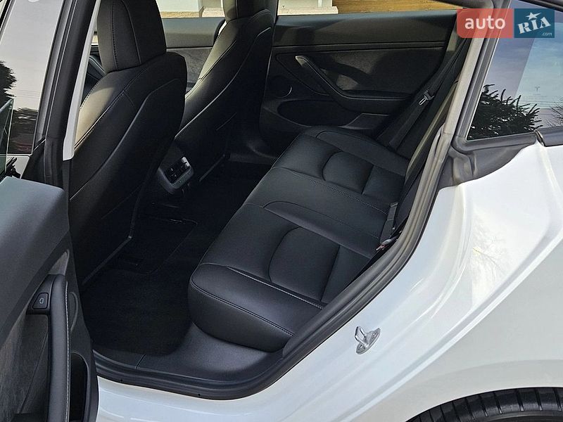 Седан Tesla Model 3 2023 в Виннице фото 12 Седан Tesla Model 3 2023 в Виннице