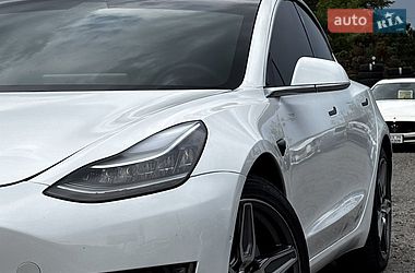 Седан Tesla Model 3 2019 в Белогородке