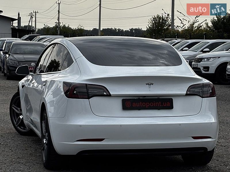 Седан Tesla Model 3 2019 в Белогородке
