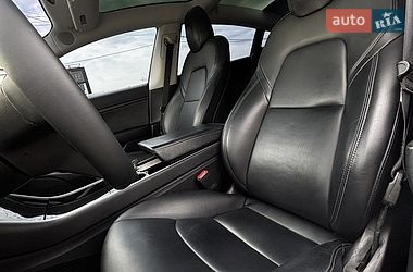 Седан Tesla Model 3 2019 в Белогородке