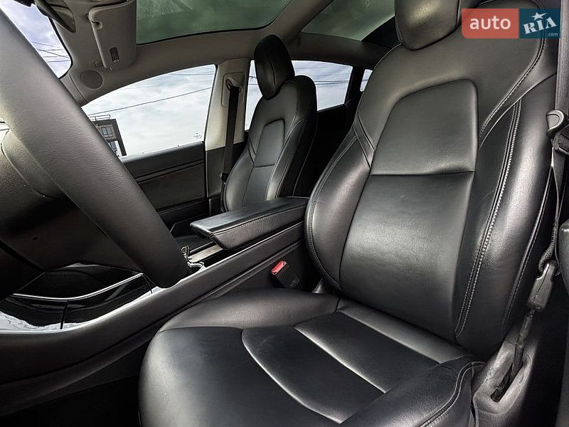Седан Tesla Model 3 2019 в Белогородке