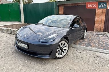 Седан Tesla Model 3 2022 в Кропивницькому