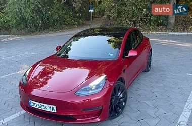 Седан Tesla Model 3 2022 в Тернополі