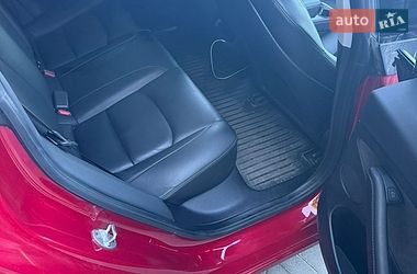 Седан Tesla Model 3 2022 в Тернополі