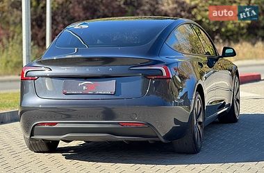 Седан Tesla Model 3 2024 в Тернополі