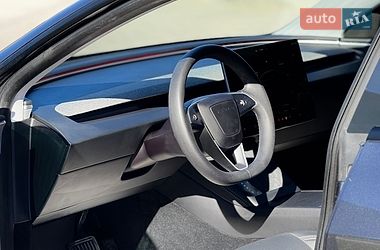 Седан Tesla Model 3 2024 в Тернополі