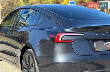 Седан Tesla Model 3 2024 в Тернополі