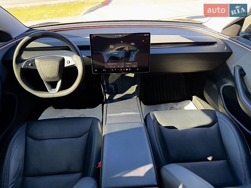 Седан Tesla Model 3 2024 в Тернополі