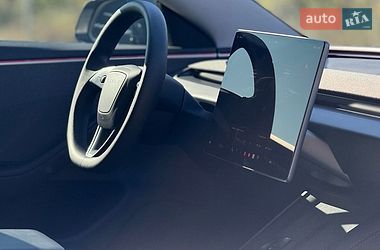 Седан Tesla Model 3 2024 в Тернополі