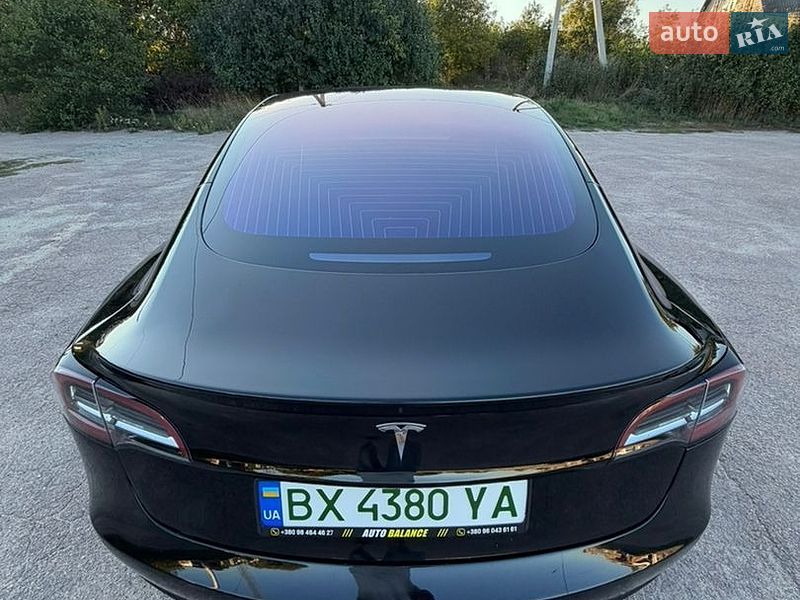 Седан Tesla Model 3 2019 в Бердичеве