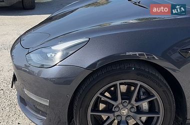 Седан Tesla Model 3 2021 в Вінниці