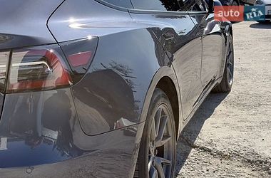 Седан Tesla Model 3 2021 в Вінниці