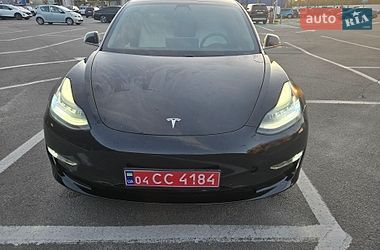 Седан Tesla Model 3 2020 в Львове