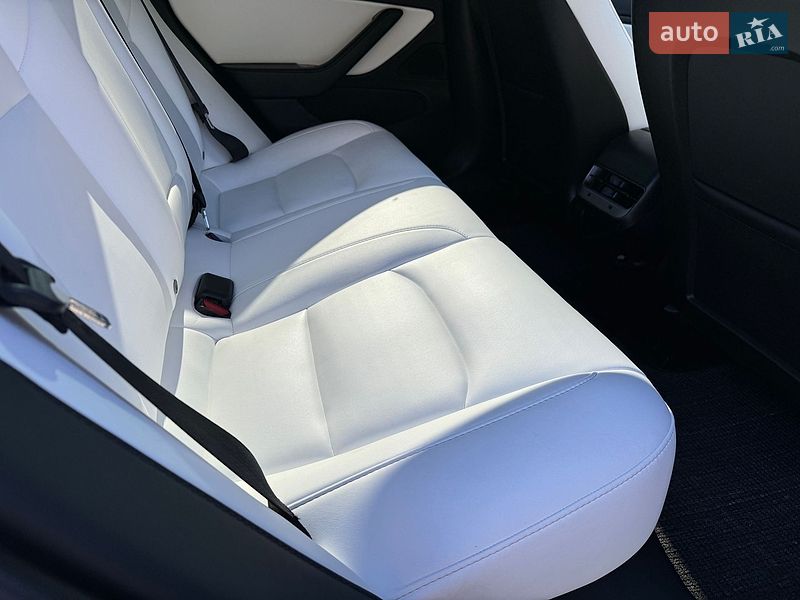 Седан Tesla Model 3 2019 в Черновцах фото 27 Седан Tesla Model 3 2019 в Черновцах