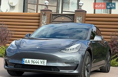 Седан Tesla Model 3 2019 в Борисполе