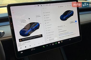 Седан Tesla Model 3 2021 в Шептицькому