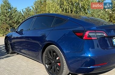 Седан Tesla Model 3 2019 в Луцьку