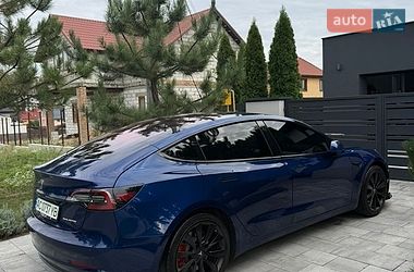 Седан Tesla Model 3 2019 в Луцьку