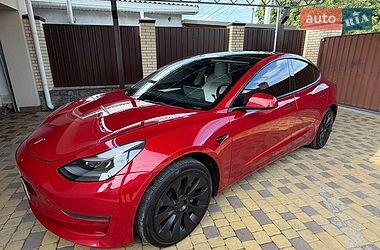 Седан Tesla Model 3 2022 в Кременчуге