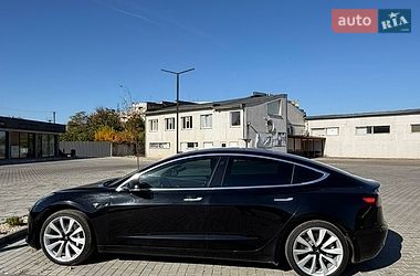 Седан Tesla Model 3 2019 в Ужгороде Седан Tesla Model 3 2019 в Ужгороде