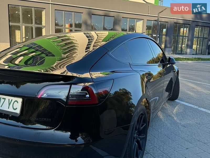 Седан Tesla Model 3 2018 в Львове фото 11 Седан Tesla Model 3 2018 в Львове