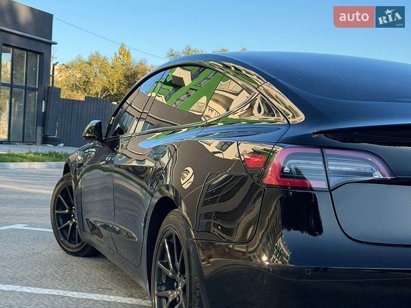 Седан Tesla Model 3 2018 в Львове фото 8 Седан Tesla Model 3 2018 в Львове