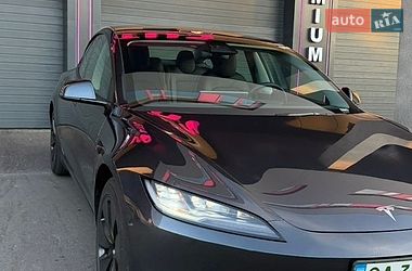 Седан Tesla Model 3 2024 в Киеве фото 2 Седан Tesla Model 3 2024 в Киеве