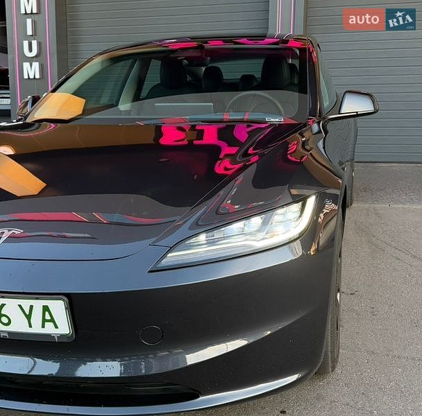 Седан Tesla Model 3 2024 в Киеве фото 4 Седан Tesla Model 3 2024 в Киеве