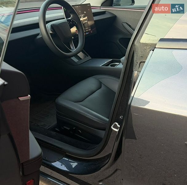 Седан Tesla Model 3 2024 в Киеве фото 8 Седан Tesla Model 3 2024 в Киеве