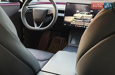 Седан Tesla Model 3 2024 в Киеве фото 10 Седан Tesla Model 3 2024 в Киеве