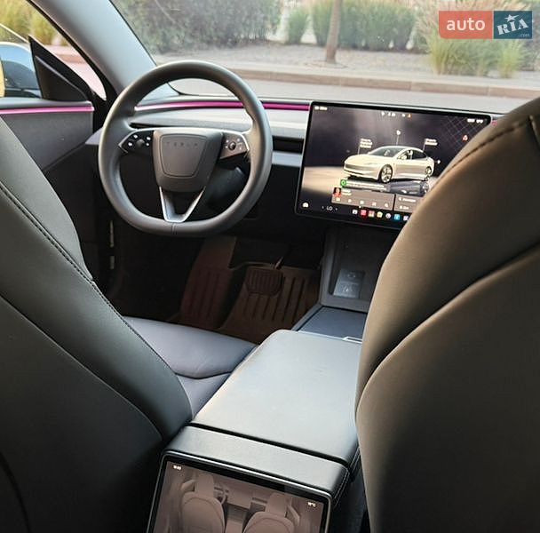 Седан Tesla Model 3 2024 в Киеве фото 10 Седан Tesla Model 3 2024 в Киеве