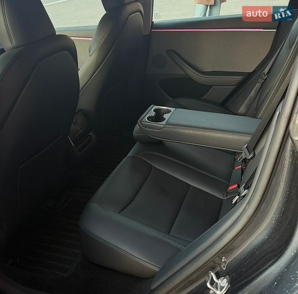 Седан Tesla Model 3 2024 в Киеве фото 11 Седан Tesla Model 3 2024 в Киеве