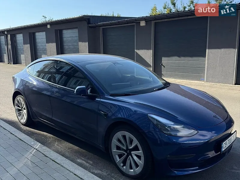 Tesla Model 3 2022
