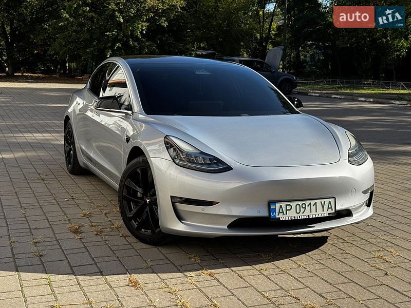 Tesla Model 3 2018 Tesla Model 3 2018