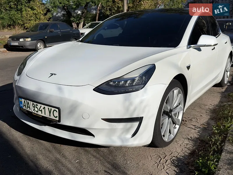 Tesla Model 3