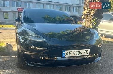 Седан Tesla Model 3 2019 в Кривому Розі