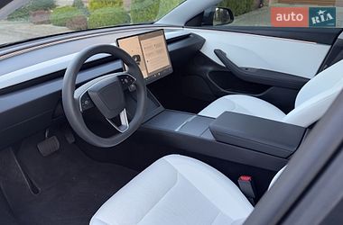 Седан Tesla Model 3 2025 в Хмельницком фото 11 Седан Tesla Model 3 2025 в Хмельницком