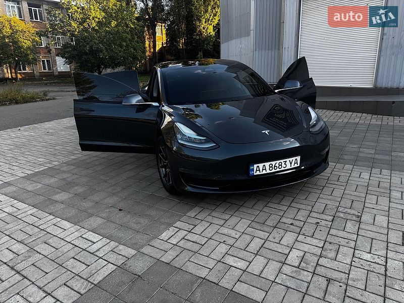 Tesla Model 3 2018 Tesla Model 3 2018