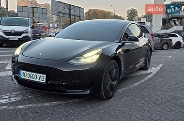 Седан Tesla Model 3 2020 в Тернополе Седан Tesla Model 3 2020 в Тернополе