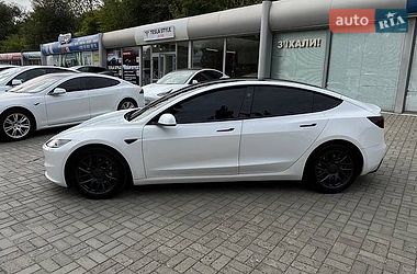 Седан Tesla Model 3 2023 в Днепре