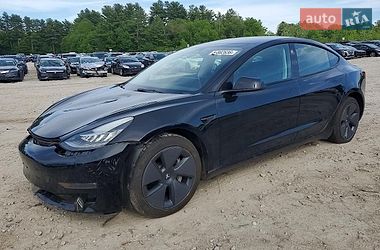 Седан Tesla Model 3 2022 в Львове