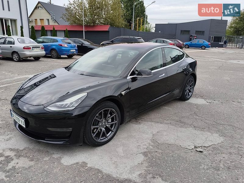 Tesla Model 3 2018