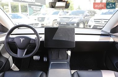 Седан Tesla Model 3 2021 в Харкові